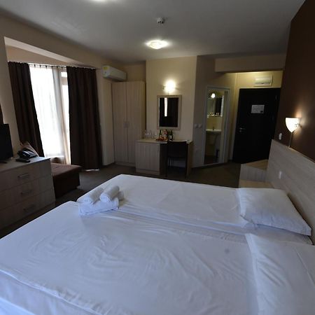 Hotel Santa Maria Obzor Exteriör bild