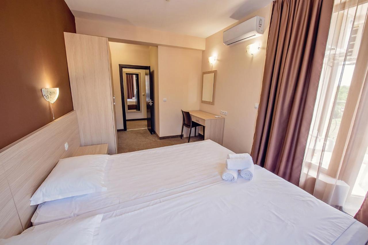 Hotel Santa Maria Obzor Exteriör bild