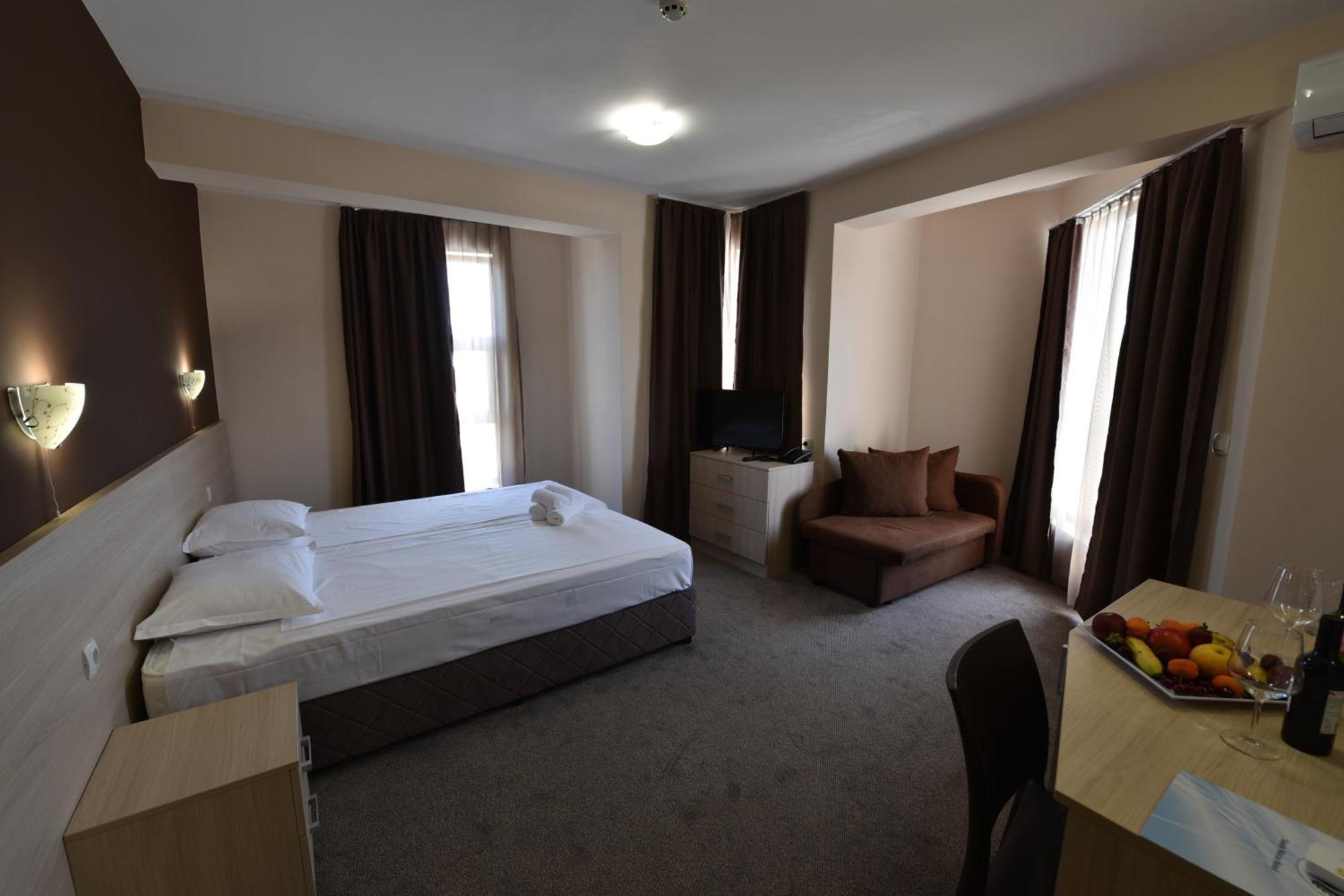 Hotel Santa Maria Obzor Exteriör bild